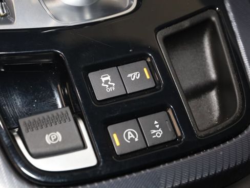 Used 2022 Jaguar F-TYPE R-Dynamic AWD/4WD image 39