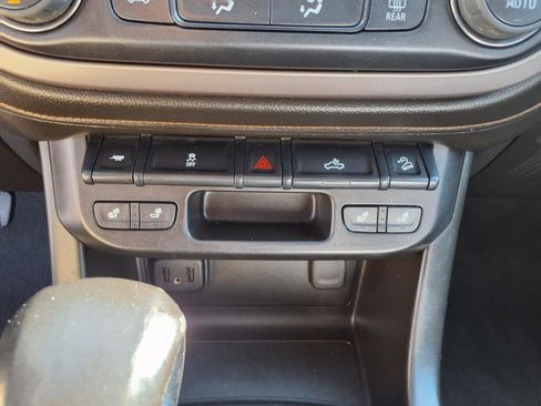 Used 2022 GMC Canyon AT4 w/ Trailering Package image 22