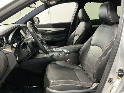 Used 2019 INFINITI QX50 Essential w/ Sensory Package AWD/4WD image 14