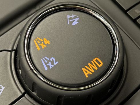 Certified 2024 GMC Terrain SLE w/ Driver Convenience Package image 35