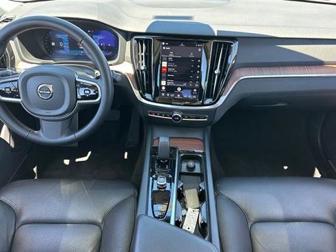 Certified 2025 Volvo S60 B5 Plus FWD image 14