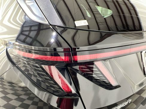 Used 2022 Hyundai Tucson SEL image 16