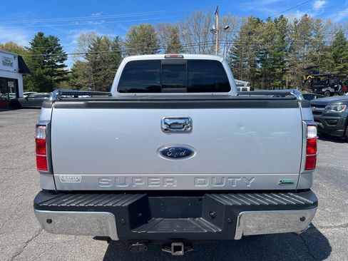 Used 2011 Ford F250 Lariat w/ Chrome Pkg AWD/4WD image 4