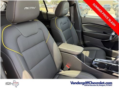 New 2026 Chevrolet Trax ACTIV w/ Sunroof Package FWD image 25