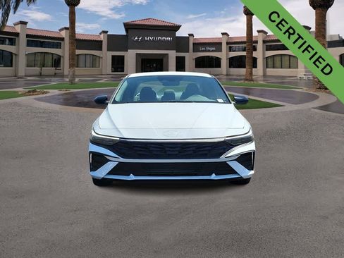 Used 2025 Hyundai Elantra Sport FWD image 3