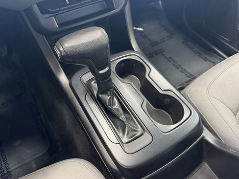 Used 2018 Chevrolet Colorado W/T w/ WT Convenience Package image 29