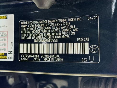Used 2021 Toyota C-HR XLE FWD image 30