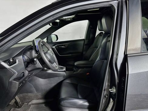Used 2024 Toyota RAV4 XSE w/ Weather Package AWD/4WD image 11
