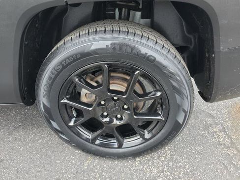Used 2020 Jeep Renegade Altitude AWD/4WD image 28