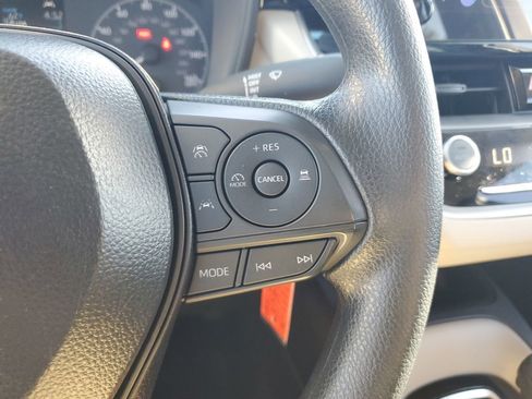 Certified 2025 Toyota Corolla LE image 26