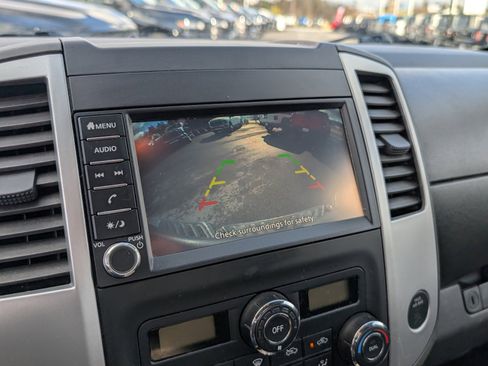 Used 2020 Nissan Frontier SV image 13