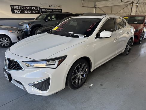Used 2022 Acura ILX w/ Premium Package FWD image 2