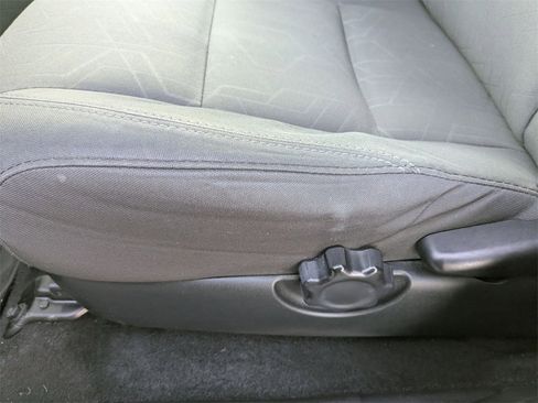 Used 2017 Toyota Tacoma TRD Sport image 14