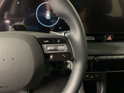 New 2025 Hyundai Ioniq 5 SE image 26