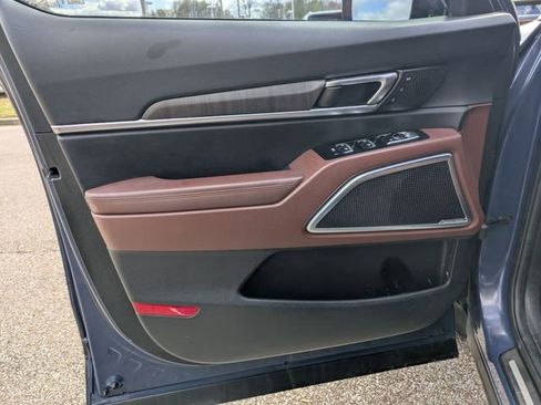 Used 2023 Kia Telluride SX image 23