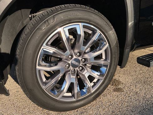 Used 2024 GMC Sierra 1500 Denali w/ Denali Reserve Package image 29