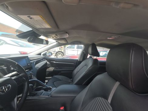 Used 2023 Toyota Camry SE image 9