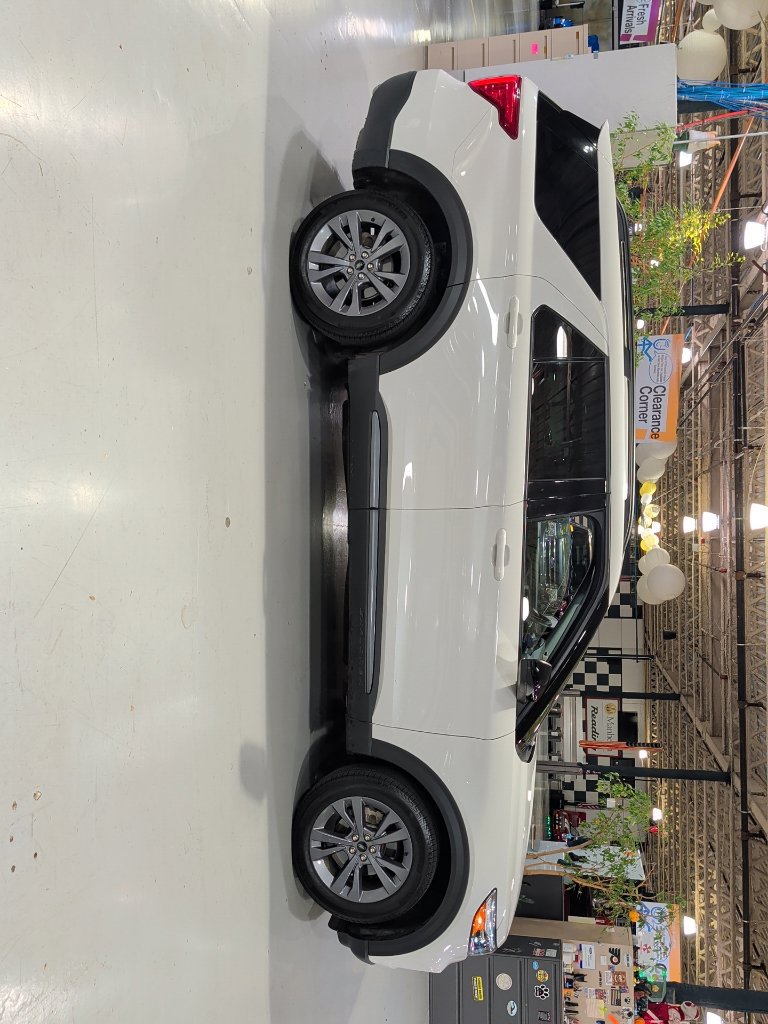 Used 2023 Ford Explorer XLT w/ Equipment Group 202A AWD/4WD image 12