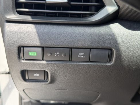 Used 2025 Nissan Sentra S FWD image 18