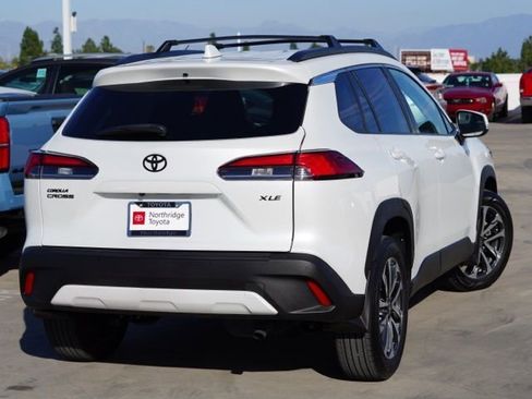 Certified 2024 Toyota Corolla Cross XLE w/ Convenience Package image 6