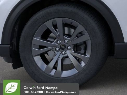 New 2026 Ford Explorer Active AWD/4WD image 19