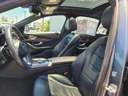 Used 2018 Mercedes-Benz C 300 Sedan w/ Premium Package image 10
