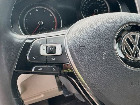 Used 2018 Volkswagen Atlas SE AWD/4WD image 12