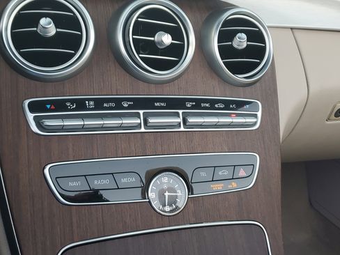 Used 2019 Mercedes-Benz C 300 Cabriolet image 23