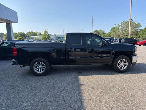 Used 2019 Chevrolet Silverado 1500 LT w/ All Star Edition AWD/4WD image 4