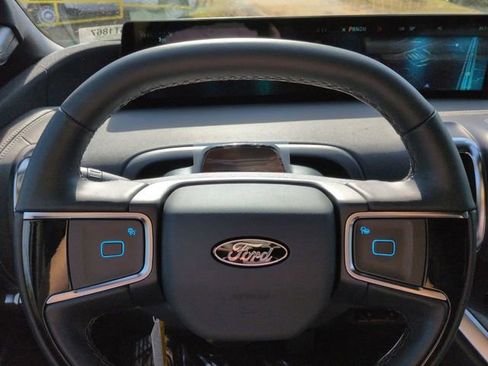 New 2025 Ford Expedition Platinum w/ Stealth Performance Package image 30