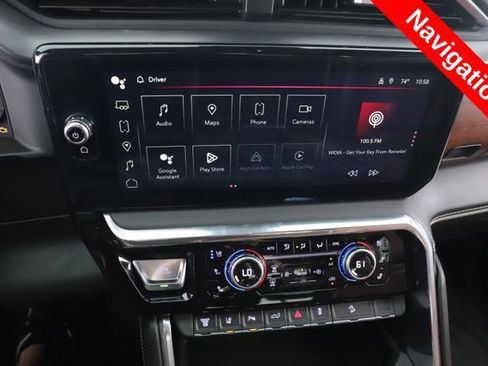 Used 2024 GMC Sierra 3500 Denali Ultimate AWD/4WD image 26