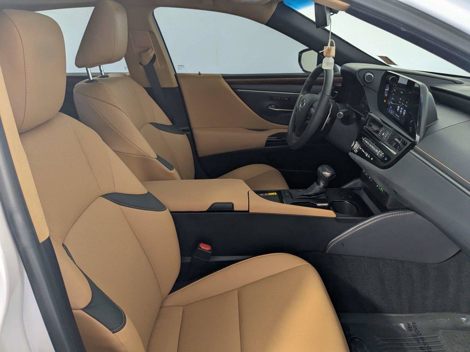 Used 2025 Lexus ES 350 w/ Premium Package FWD image 30