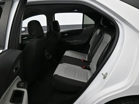 Used 2023 Chevrolet Equinox LS w/ Sport Edition image 27