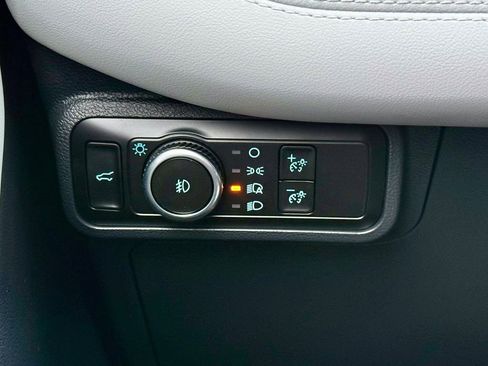 New 2026 Ford Explorer Platinum w/ LUX Leather Package image 28