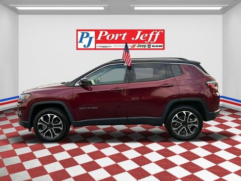 Certified 2022 Jeep Compass Limited image 2