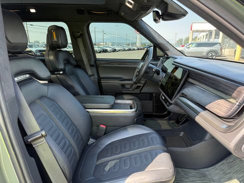 Used 2022 Rivian R1T Launch Edition AWD/4WD image 12