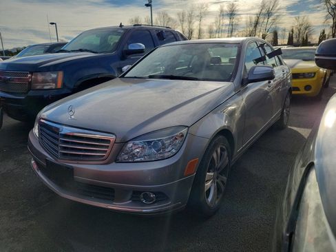 Used 2008 Mercedes-Benz C 300 Luxury image 2