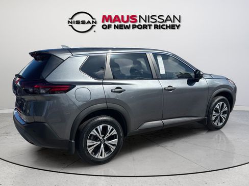 Certified 2022 Nissan Rogue SV FWD image 12