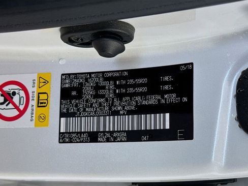 Used 2018 Lexus RX 450hL Luxury w/ Accessory Package image 37