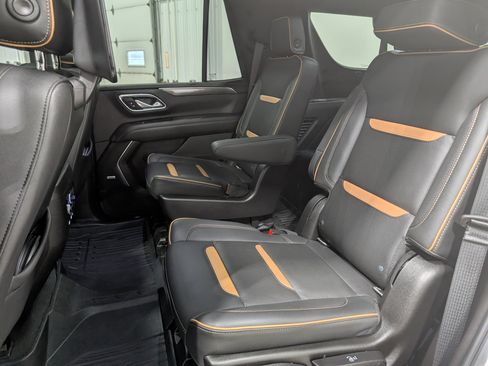 Used 2021 GMC Yukon AT4 w/ AT4 Premium Plus Package AWD/4WD image 17
