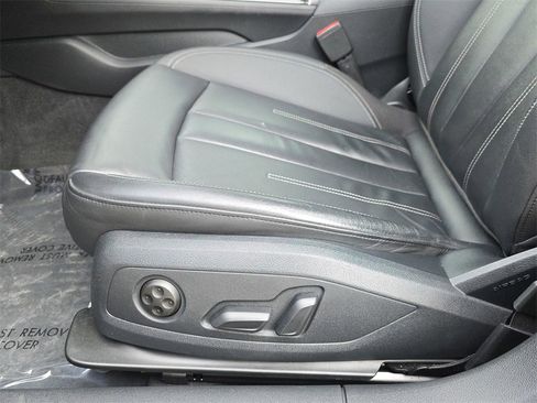 Used 2021 Audi A4 2.0T Premium w/ Convenience Package image 21