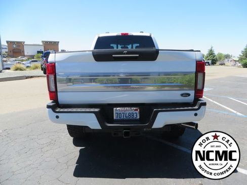 Used 2020 Ford F350 Platinum w/ FX4 Off-Road Package AWD/4WD image 4