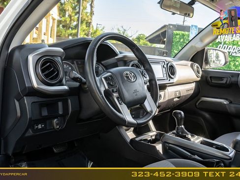 Used 2017 Toyota Tacoma SR5 w/ SR5 Appearance Package (SM) RWD image 11