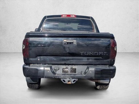 Used 2017 Toyota Tundra SR5 image 6