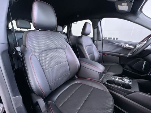 Used 2024 Ford Escape ST-Line w/ Equipment Group 301A image 26