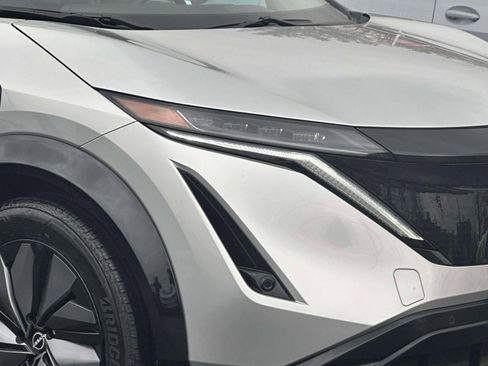 Used 2024 Nissan Ariya AWD image 7