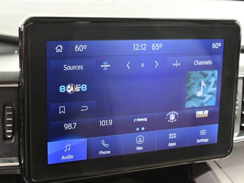 Used 2022 Ford Explorer XLT w/ Equipment Group 202A AWD/4WD image 29