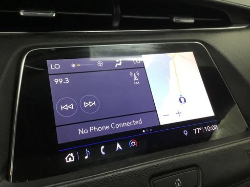 Used 2019 Cadillac XT4 Luxury w/ Cold Weather Package AWD/4WD image 13