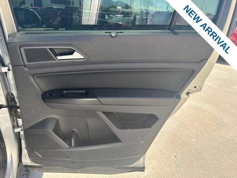 Used 2019 Volkswagen Atlas SE w/ Towing Package AWD/4WD image 12