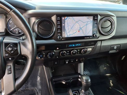 Certified 2021 Toyota Tacoma TRD Sport AWD/4WD image 11